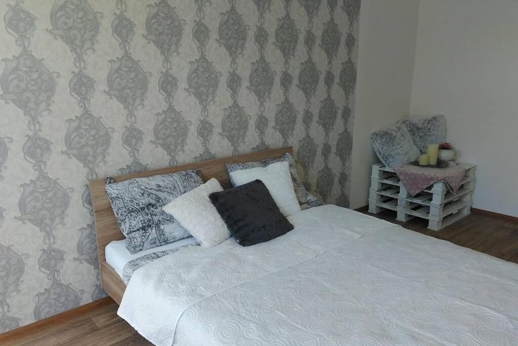 Stylovy Apartman V Centru Nachoda Exterior foto